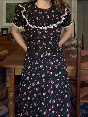 Vintage Black Floral Dress with Lace Trim